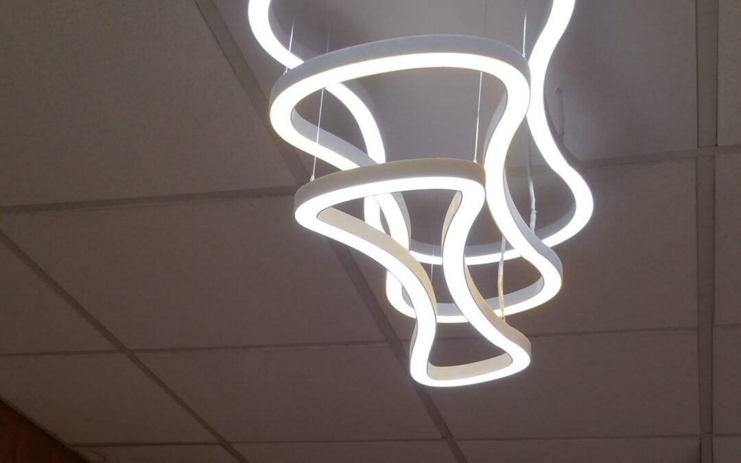 Éclairage architectural – luminaire plafond vagues