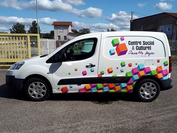 Flocage de véhicule – Centre Social et Culturel Pierrette Augier
