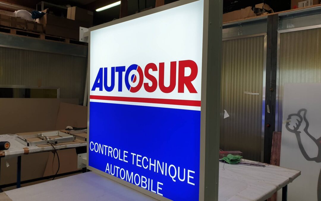 Enseigne drapeau – Autosur
