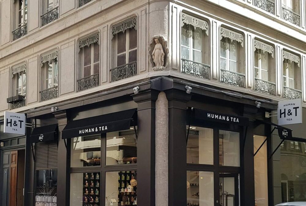 Enseigne drapeau – Human & Tea