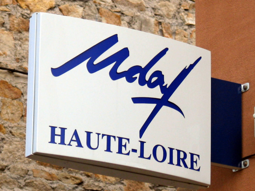 Enseigne drapeau – Mdaf Haute Loire