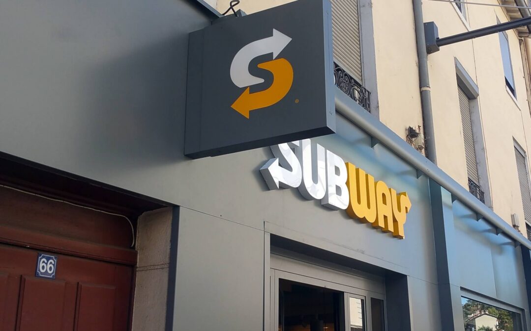 Enseigne drapeau – Subway