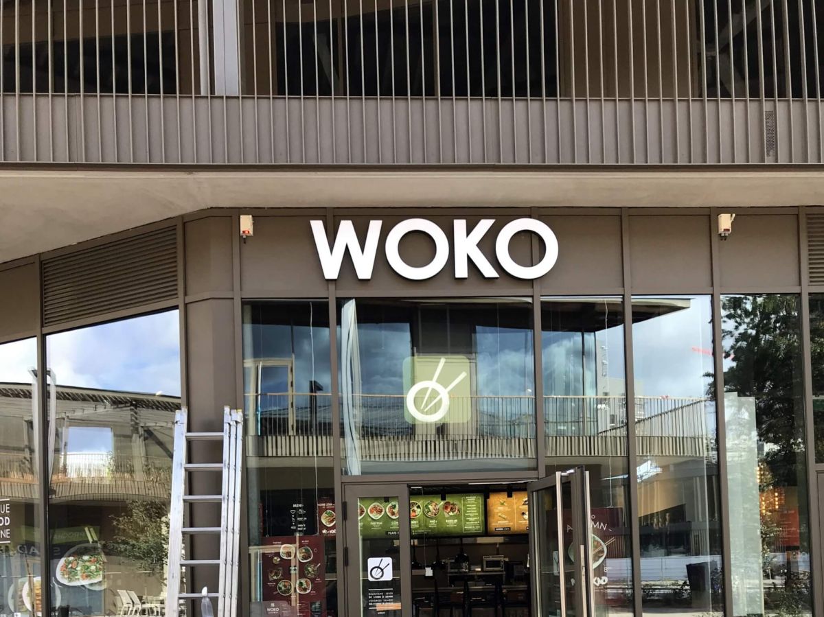 Bandeau de façade – Woko